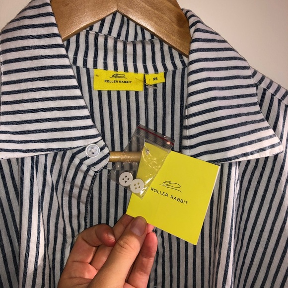 Roller Rabbit Button Down - Picture 3 of 4